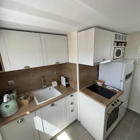Dafnis View-paioniou 50 *